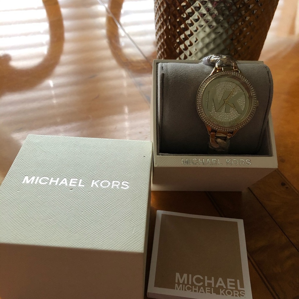 NWT MIchael Kors watch